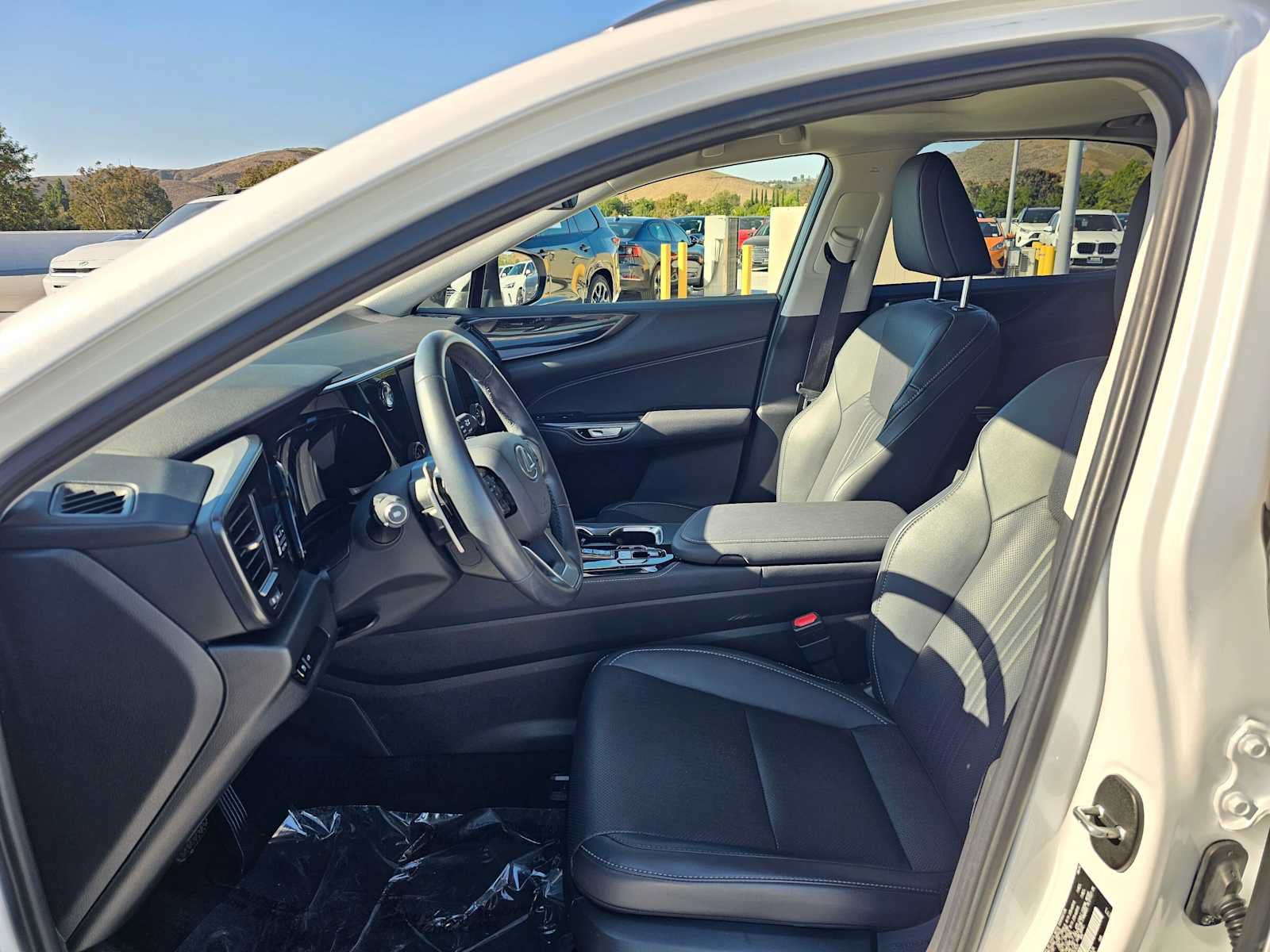 Certified 2025 Lexus NX 250 FWD image 20