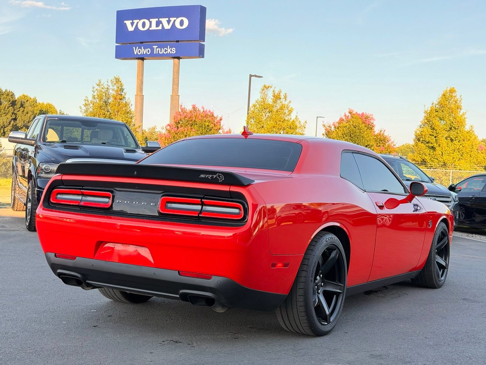 Used 2022 Dodge Challenger SRT Hellcat w/ Plus Package RWD image 16