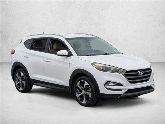 Used 2016 Hyundai Tucson Sport image 3