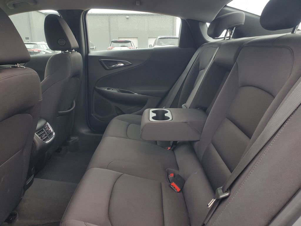 Used 2023 Chevrolet Malibu LT image 31