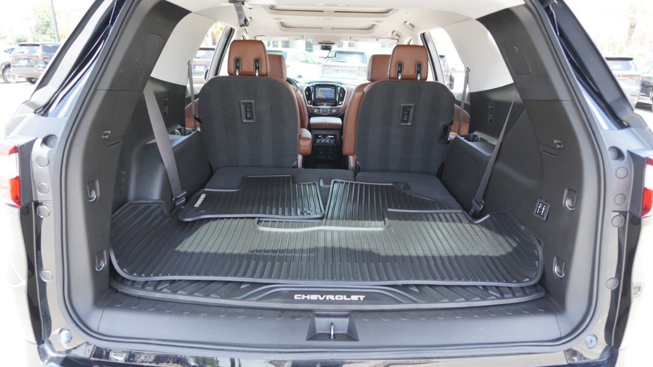 Used 2018 Chevrolet Traverse High Country AWD/4WD image 39