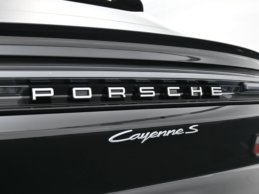 New 2026 Porsche Cayenne S image 14