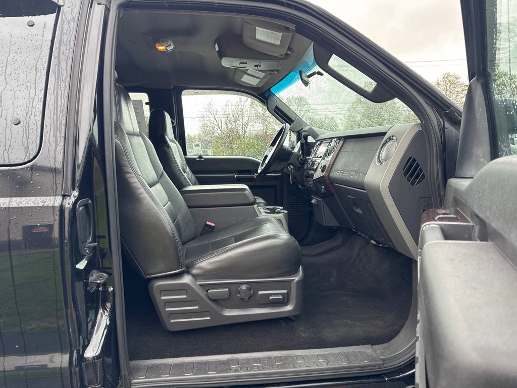 Used 2010 Ford F350 Lariat AWD/4WD image 12