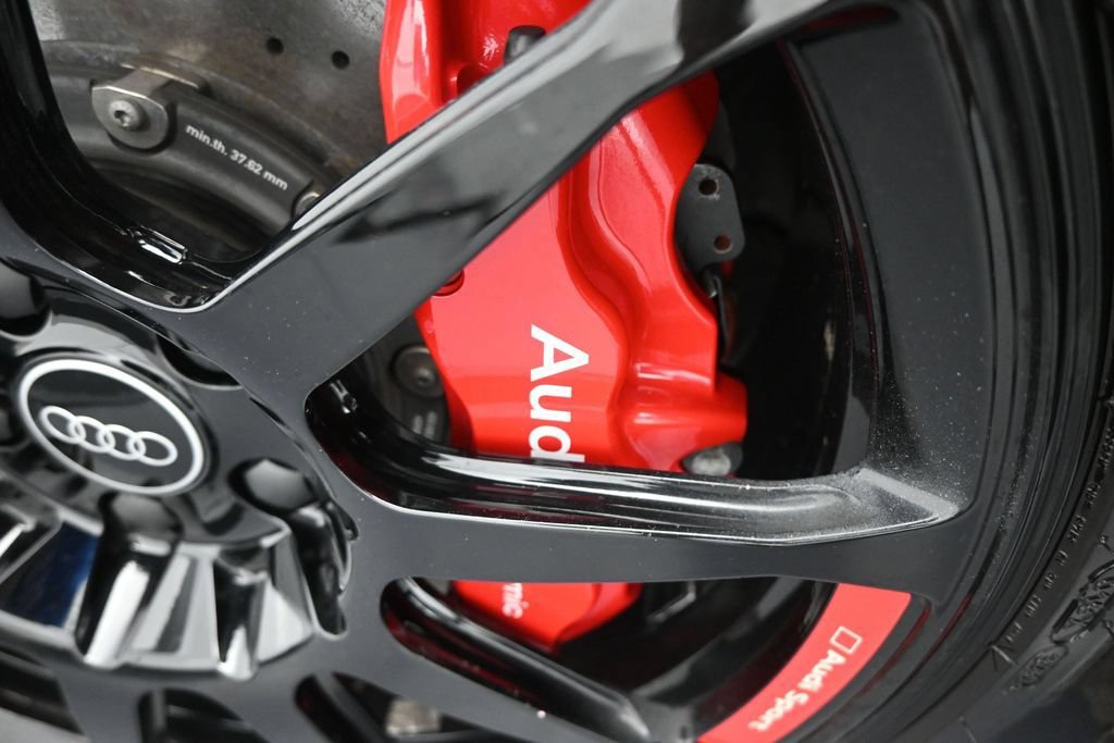 Used 2023 Audi R8 V10 GT RWD image 48