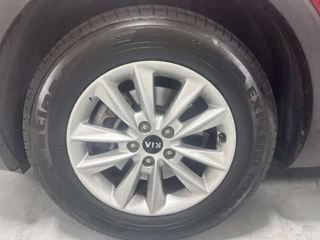 Used 2020 Kia Sorento LX w/ LX I4 Convenience Package FWD image 11