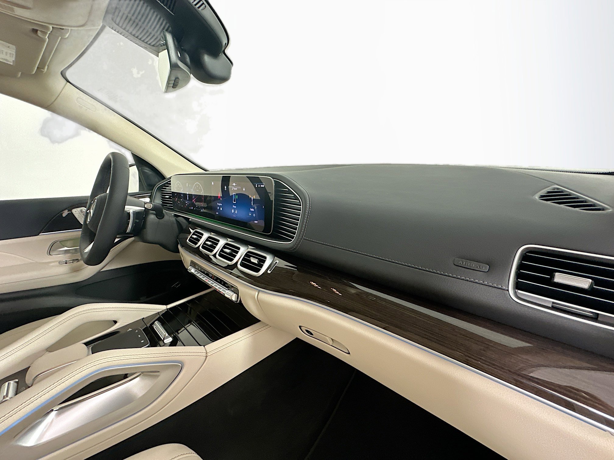 Certified 2026 Mercedes-Benz GLS 450 4MATIC image 40