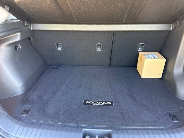 Certified 2023 Hyundai Kona SEL w/ Winter Weather Package AWD/4WD image 17