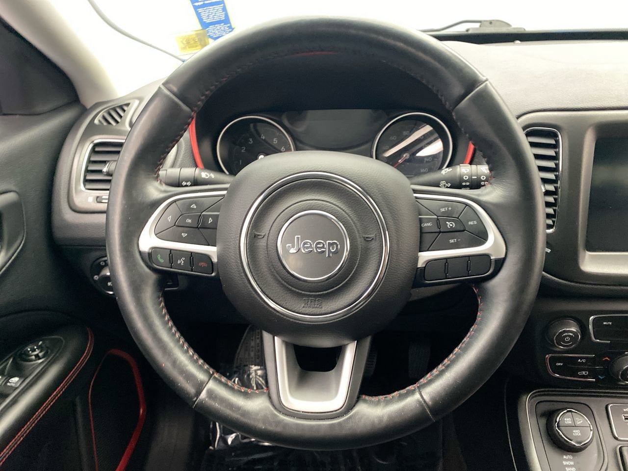 Used 2018 Jeep Compass Trailhawk w/ Cold Weather Group AWD/4WD image 16