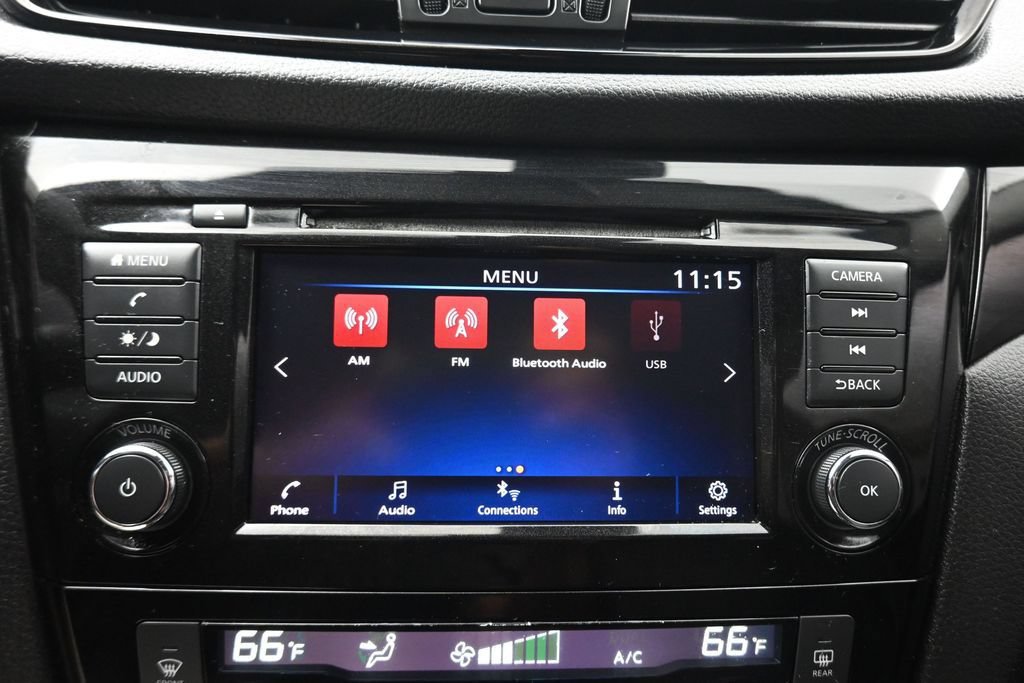 Used 2019 Nissan Rogue Sport SV AWD/4WD image 18