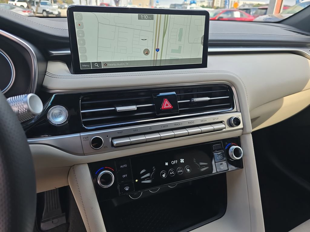 Used 2026 Genesis G70 2.5T image 19