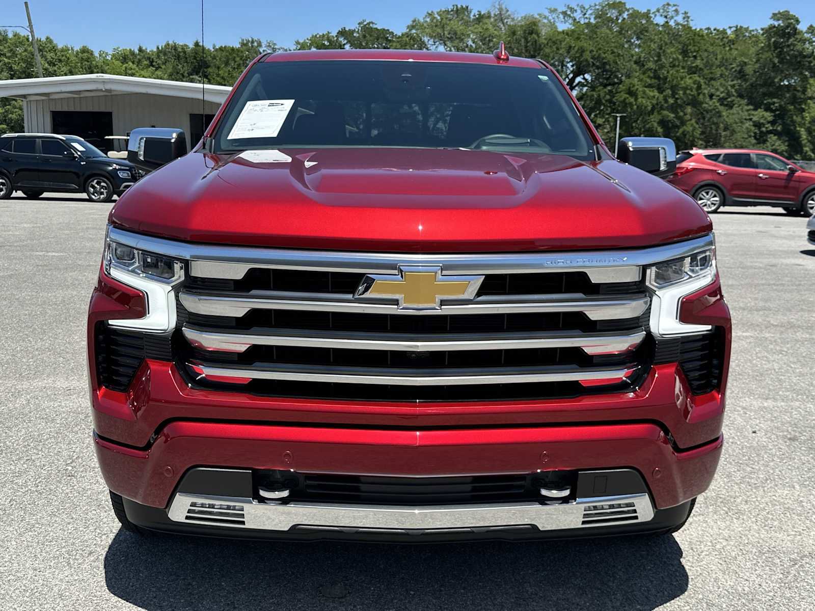Used 2025 Chevrolet Silverado 1500 High Country w/ High Country Premium Package AWD/4WD image 4