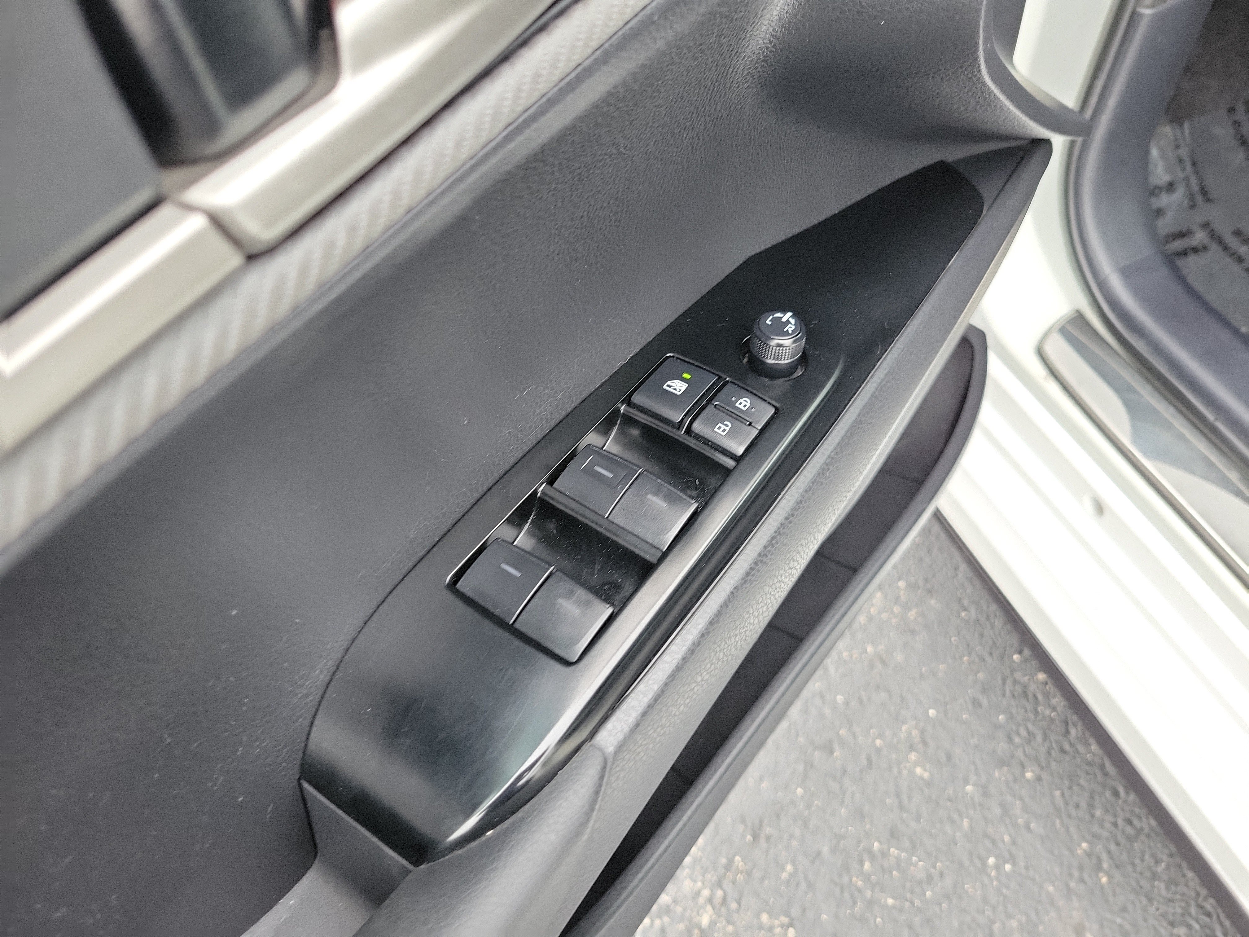 Certified 2025 Toyota Camry SE w/ Convenience Package FWD image 19