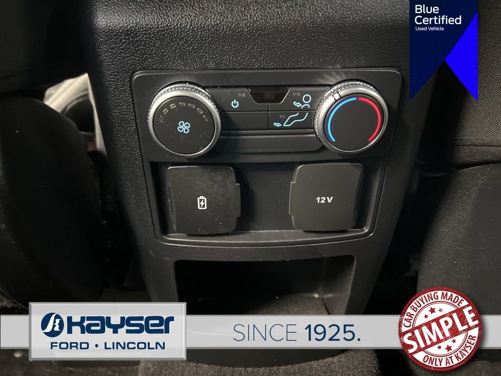 Used 2021 Ford Explorer XLT image 30