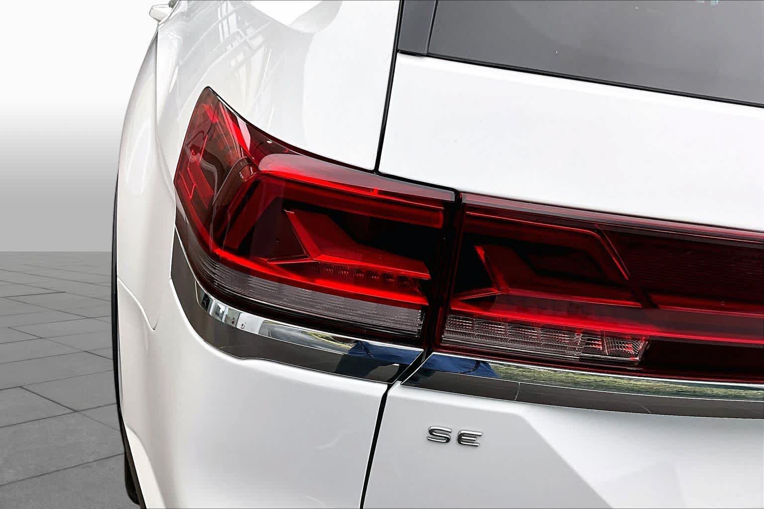 Used 2024 Volkswagen Atlas SE FWD image 27