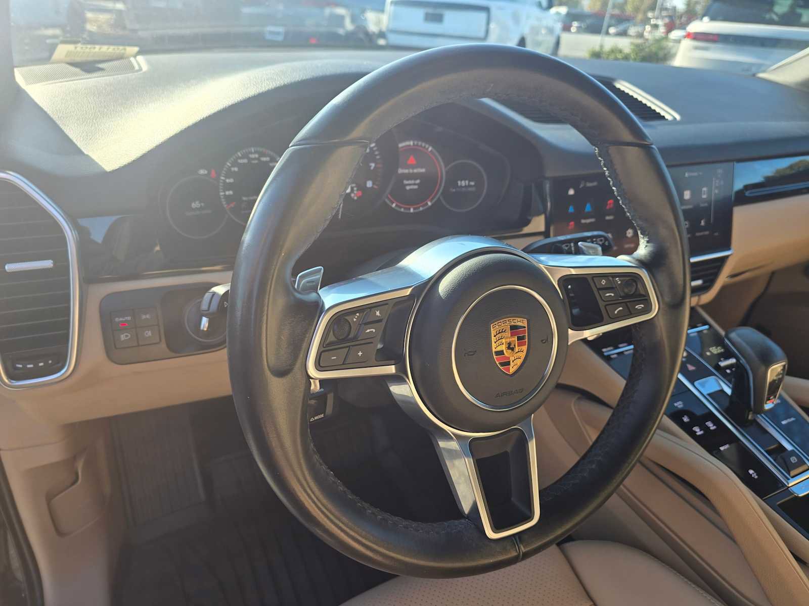 Used 2023 Porsche Cayenne Platinum Edition image 27