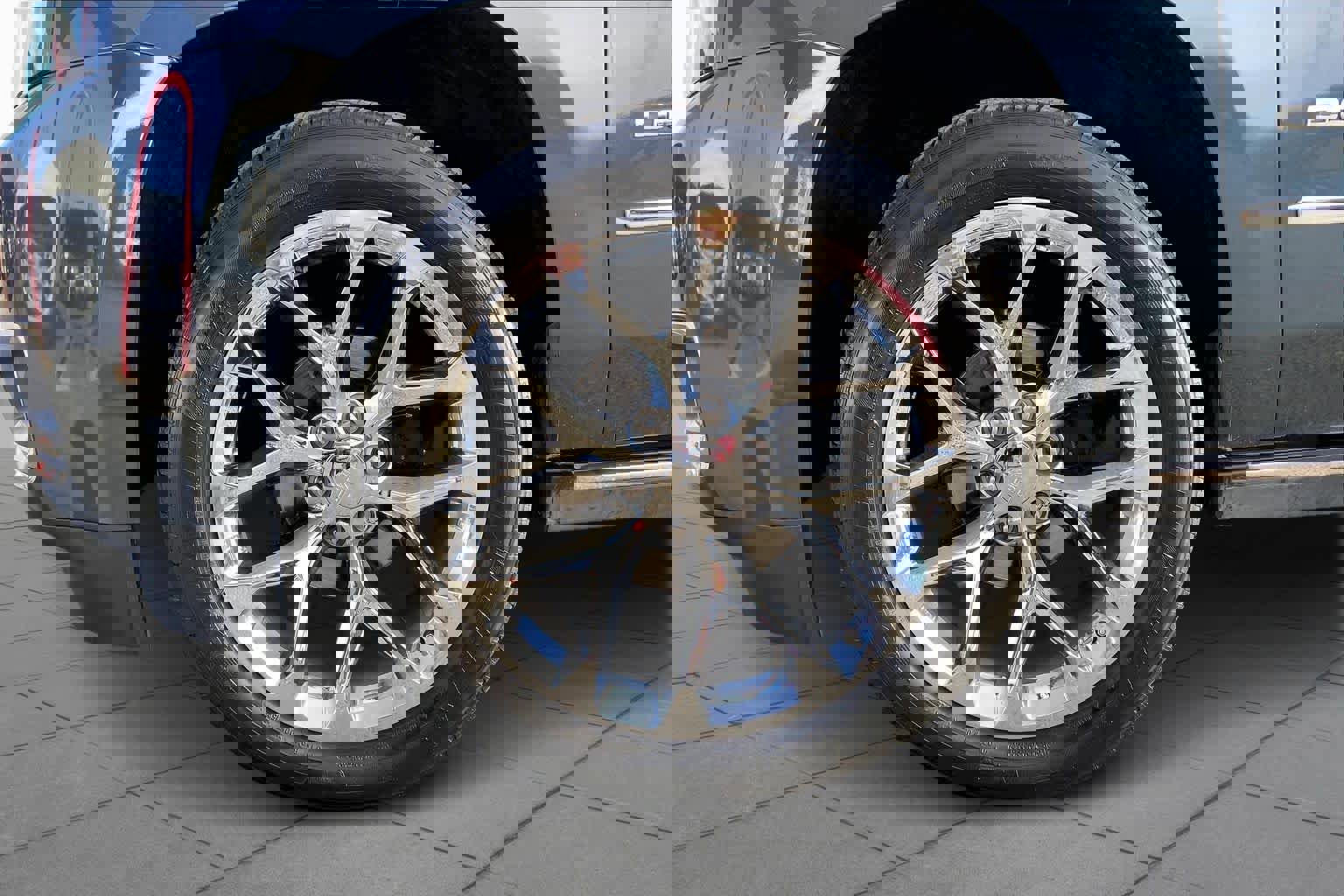 Used 2019 GMC Yukon Denali w/ Denali Ultimate Package image 10