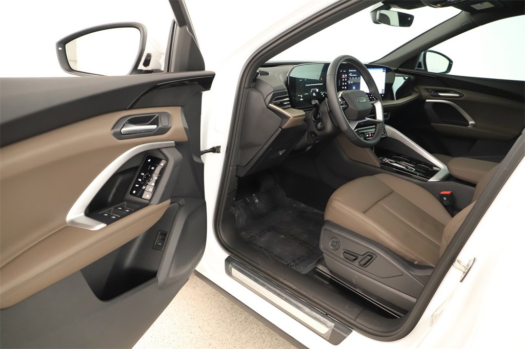 New 2025 Audi Q5 Premium image 14