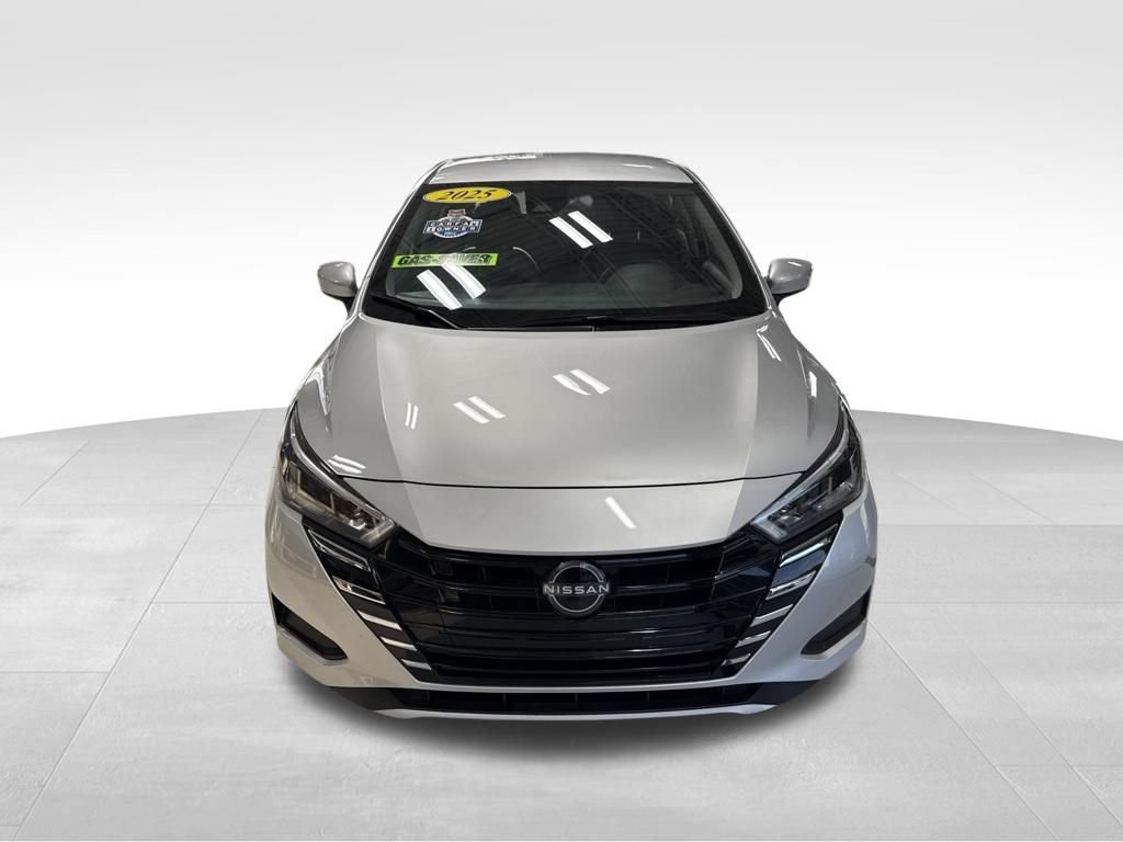 Used 2025 Nissan Versa SV FWD image 14