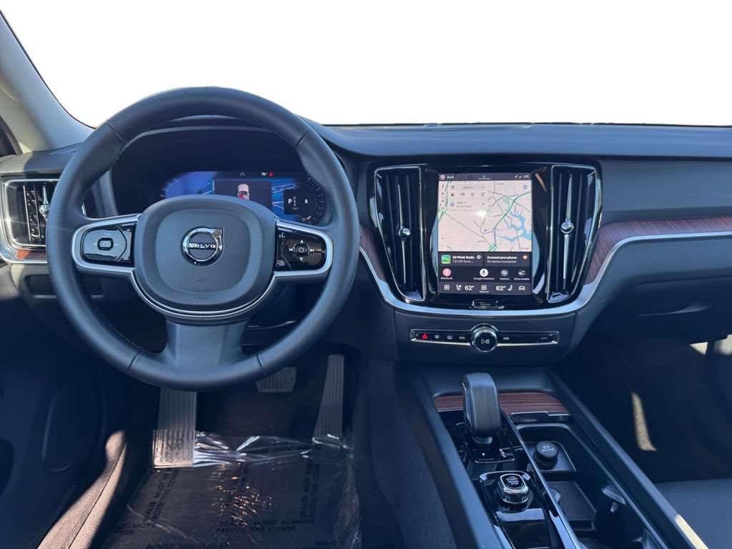 Certified 2025 Volvo V60 B5 Cross Country Plus AWD/4WD image 28