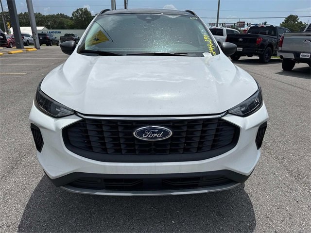 New 2025 Ford Escape Active image 2
