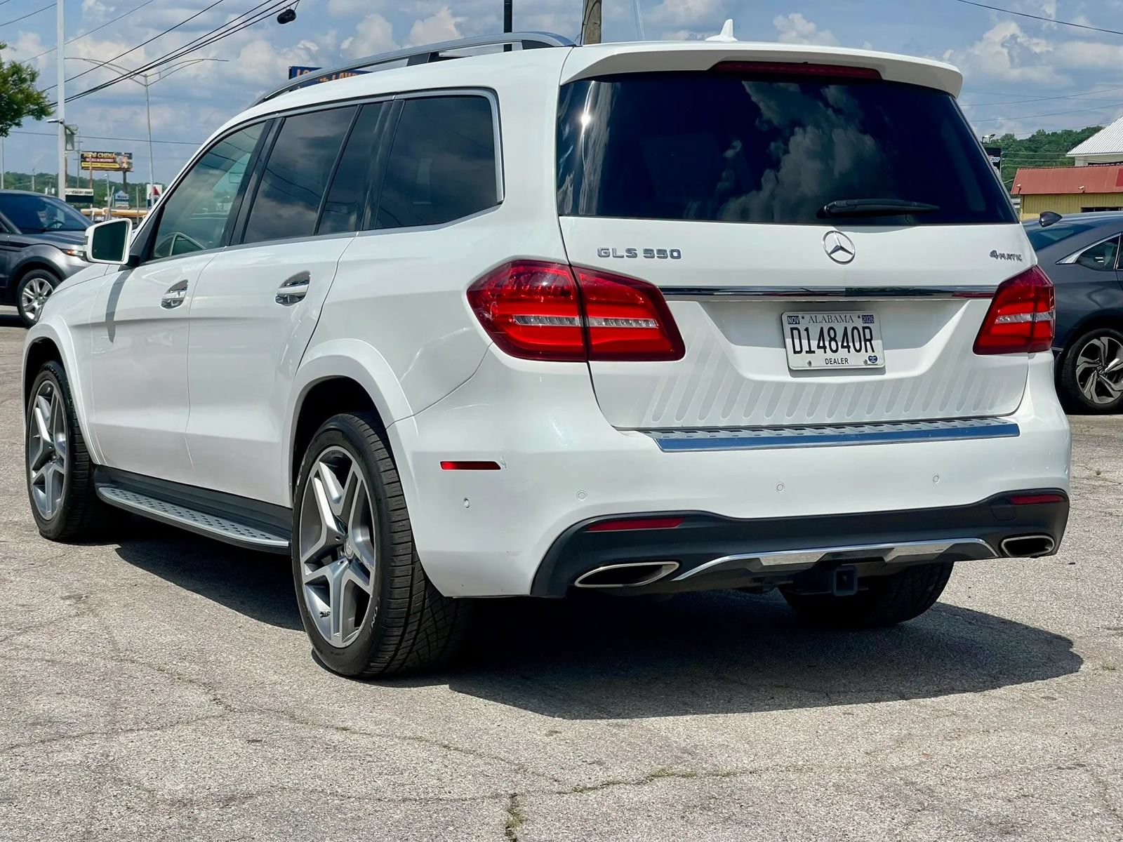 Used 2017 Mercedes-Benz GLS 550 4MATIC w/ Driver Assistance Package image 5