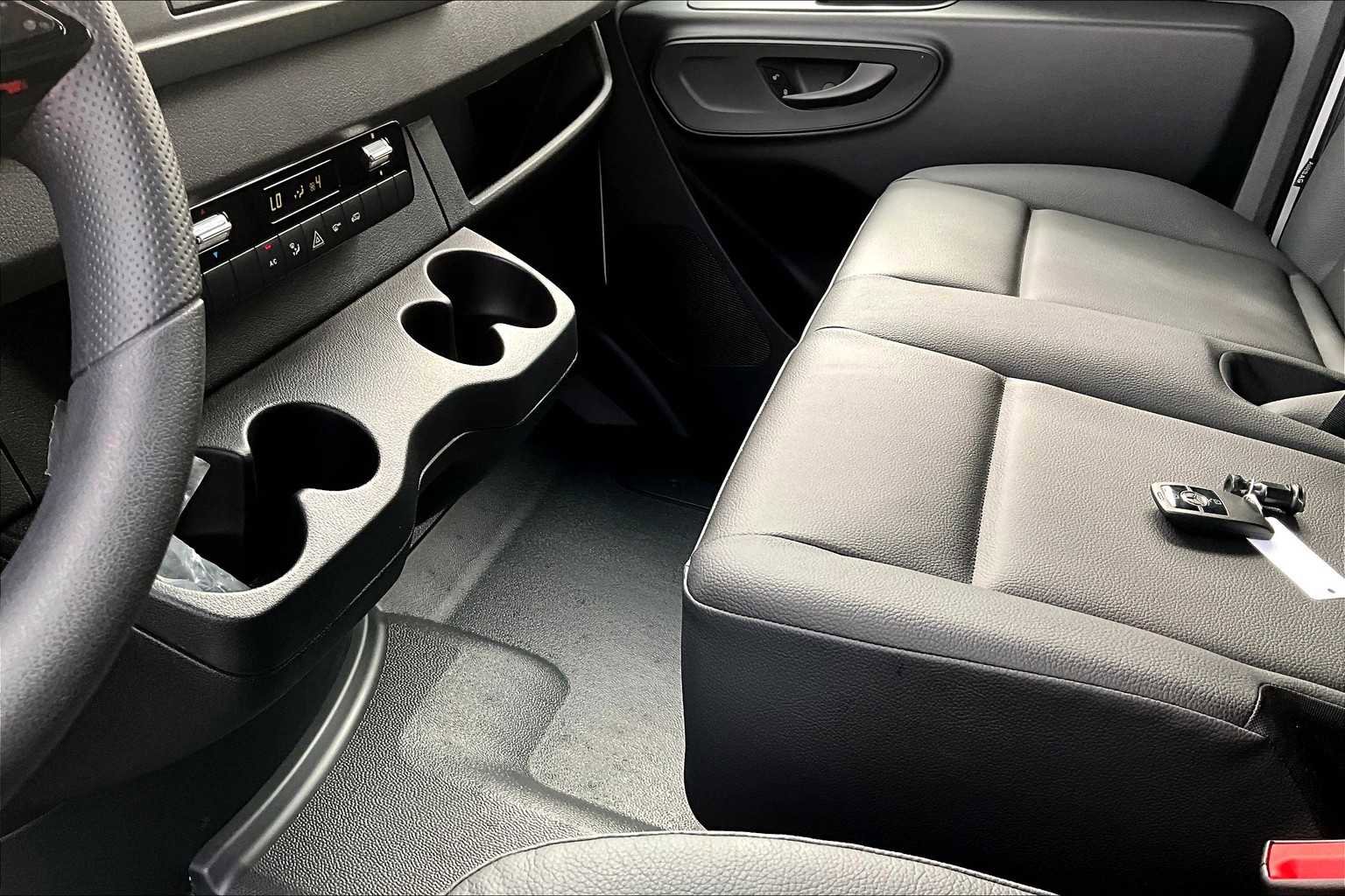 Used 2025 Mercedes-Benz Sprinter 2500 image 11