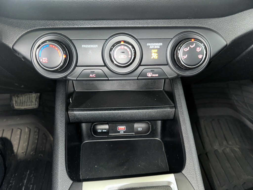 Used 2024 Kia Forte LXS image 13