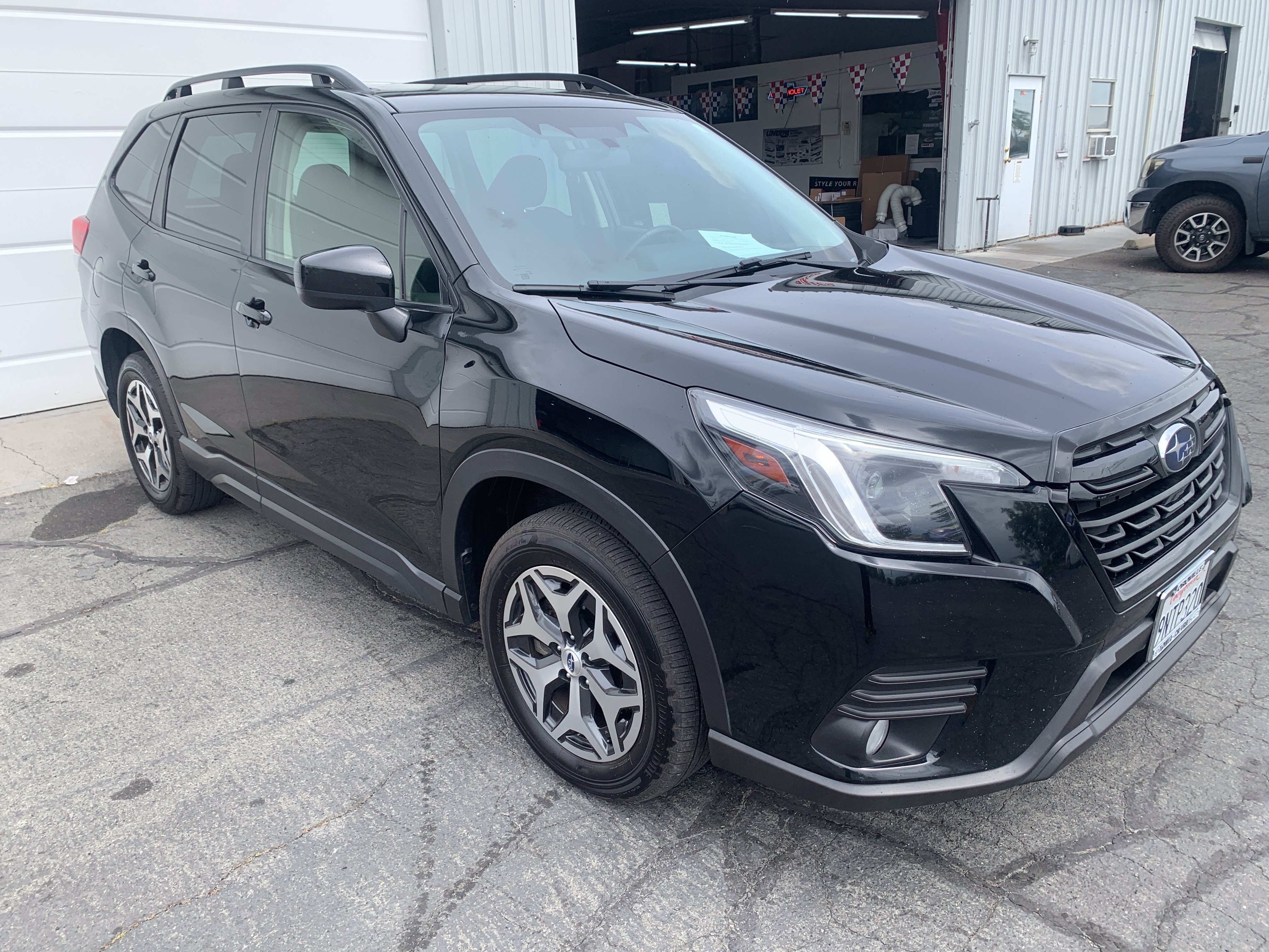 Used 2023 Subaru Forester Premium AWD/4WD image 7