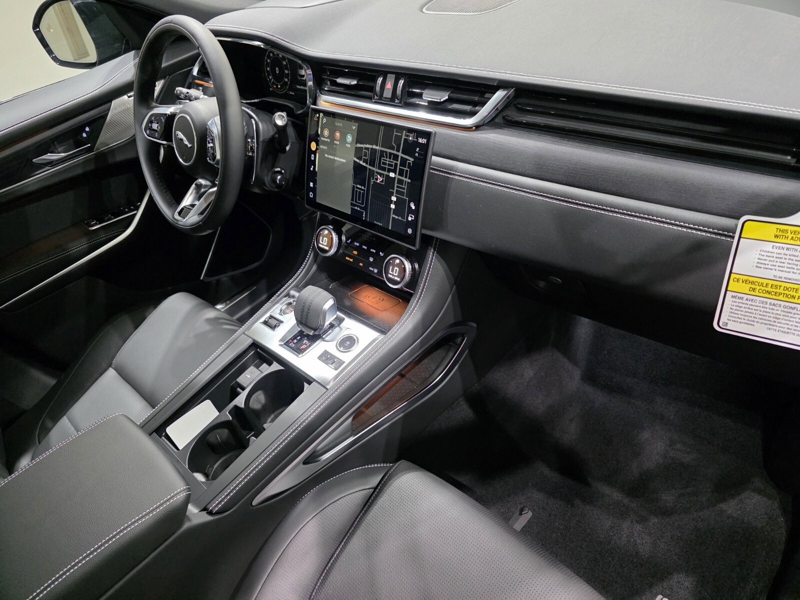 New 2026 Jaguar F-PACE R-Dynamic S AWD/4WD image 25