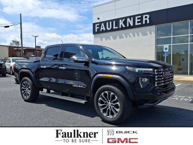 Used 2023 GMC Canyon Denali AWD/4WD image 1