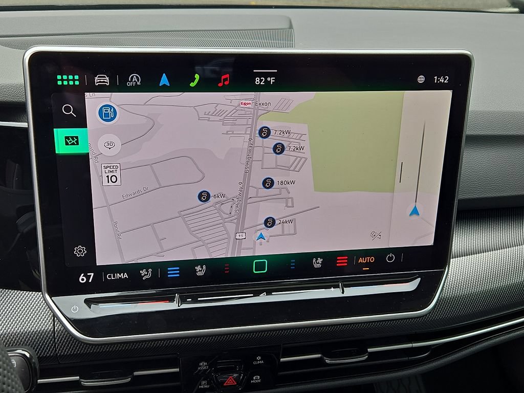 Certified 2025 Volkswagen GTI SE FWD image 17