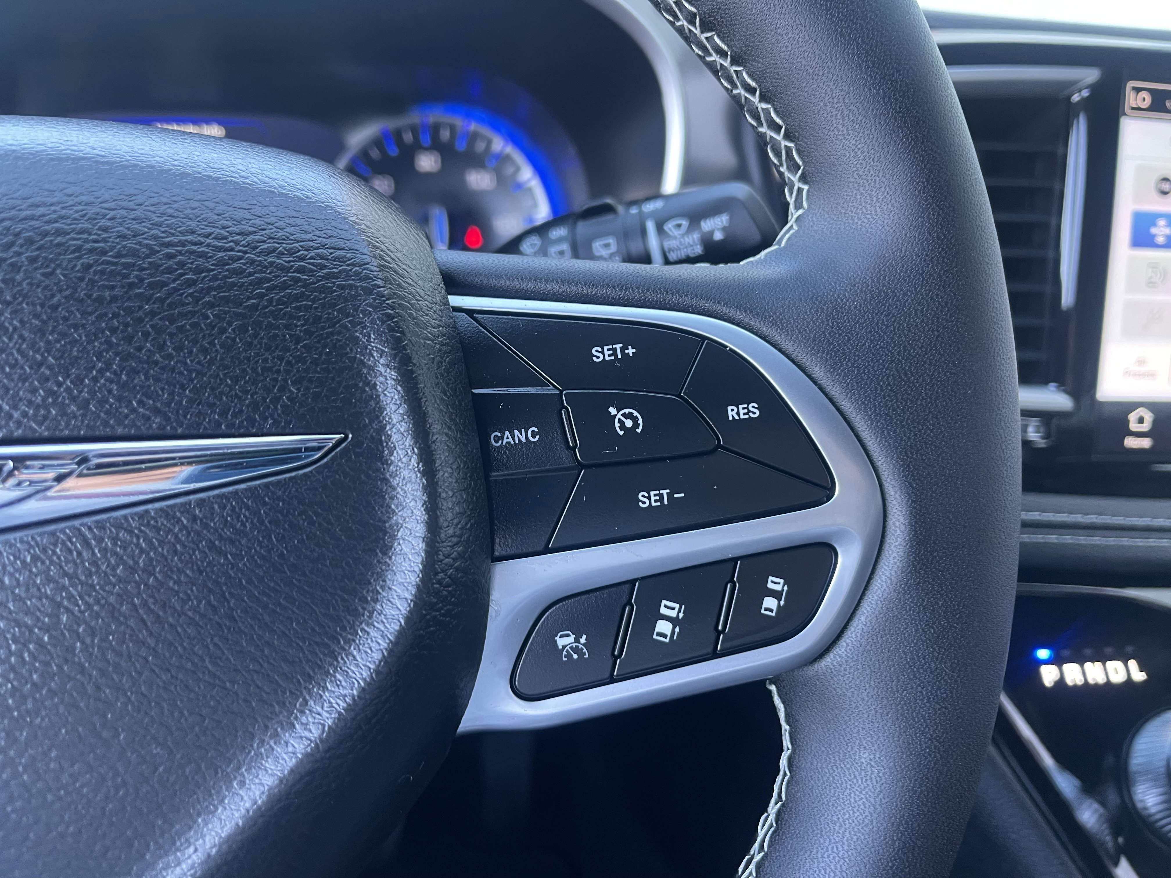 New 2026 Chrysler Pacifica Select image 35