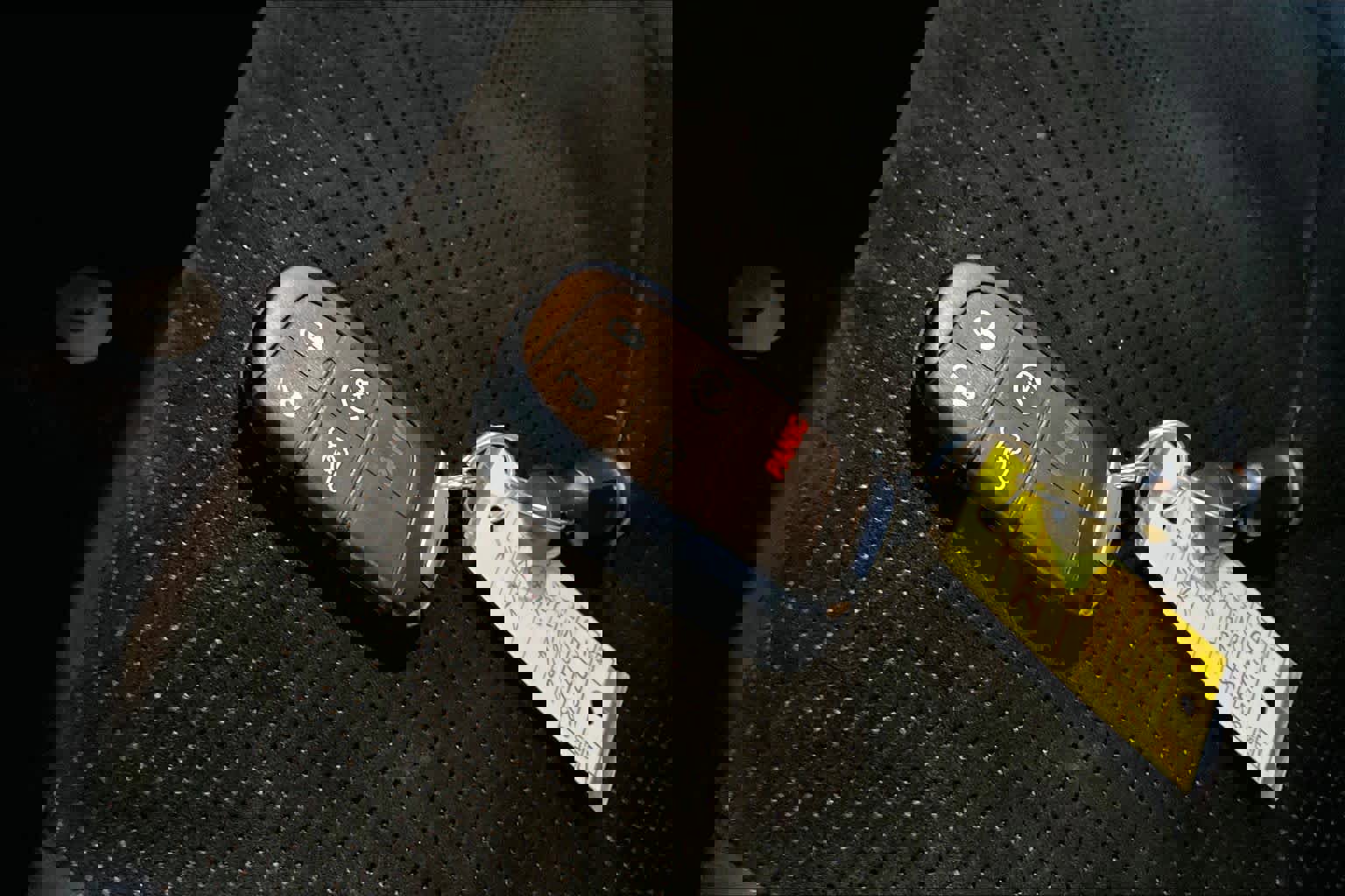 Used 2018 Jeep Grand Cherokee Altitude AWD/4WD image 13