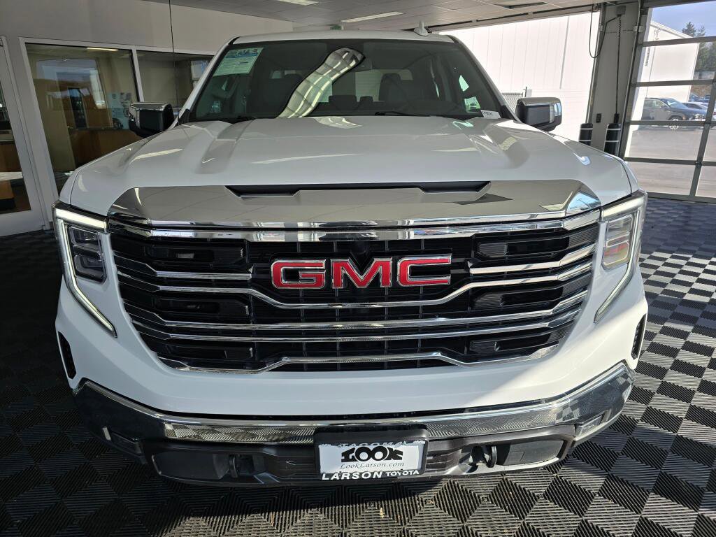 Used 2025 GMC Sierra 1500 SLT image 8