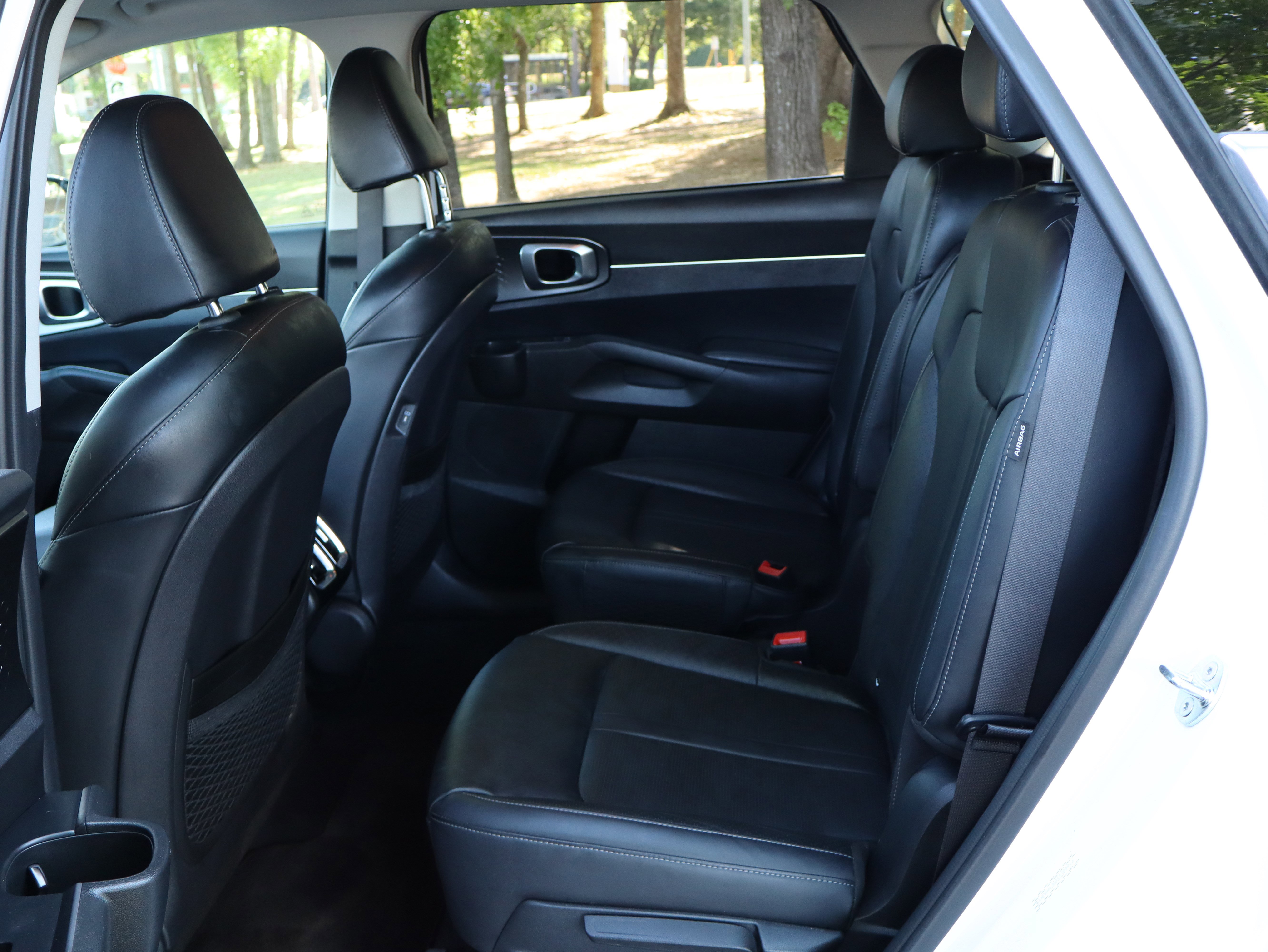 Used 2025 Kia Sorento EX image 38