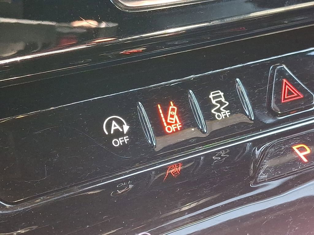 Used 2024 Jeep Wagoneer Series II w/ Flexible Seating Group image 26