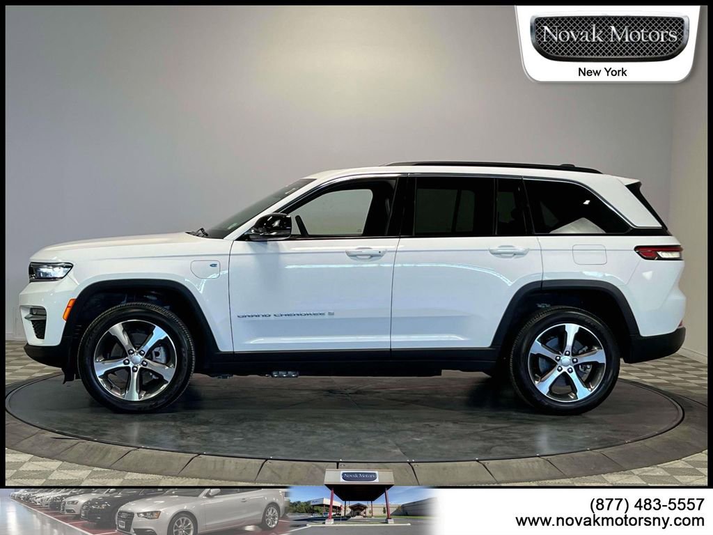 Used 2024 Jeep Grand Cherokee Limited 4xe image 5
