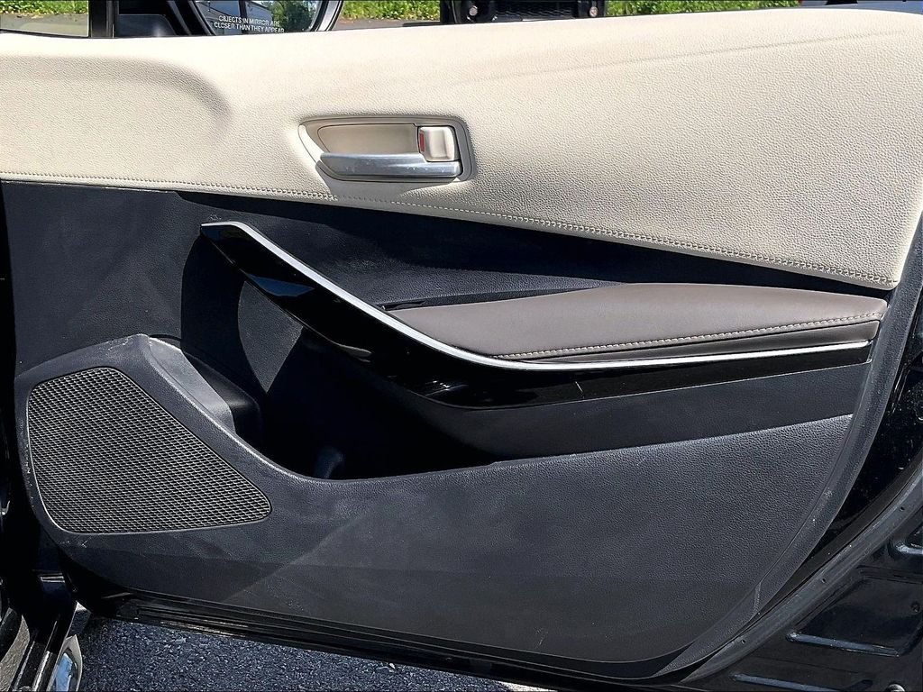 Used 2020 Toyota Corolla XLE FWD image 26