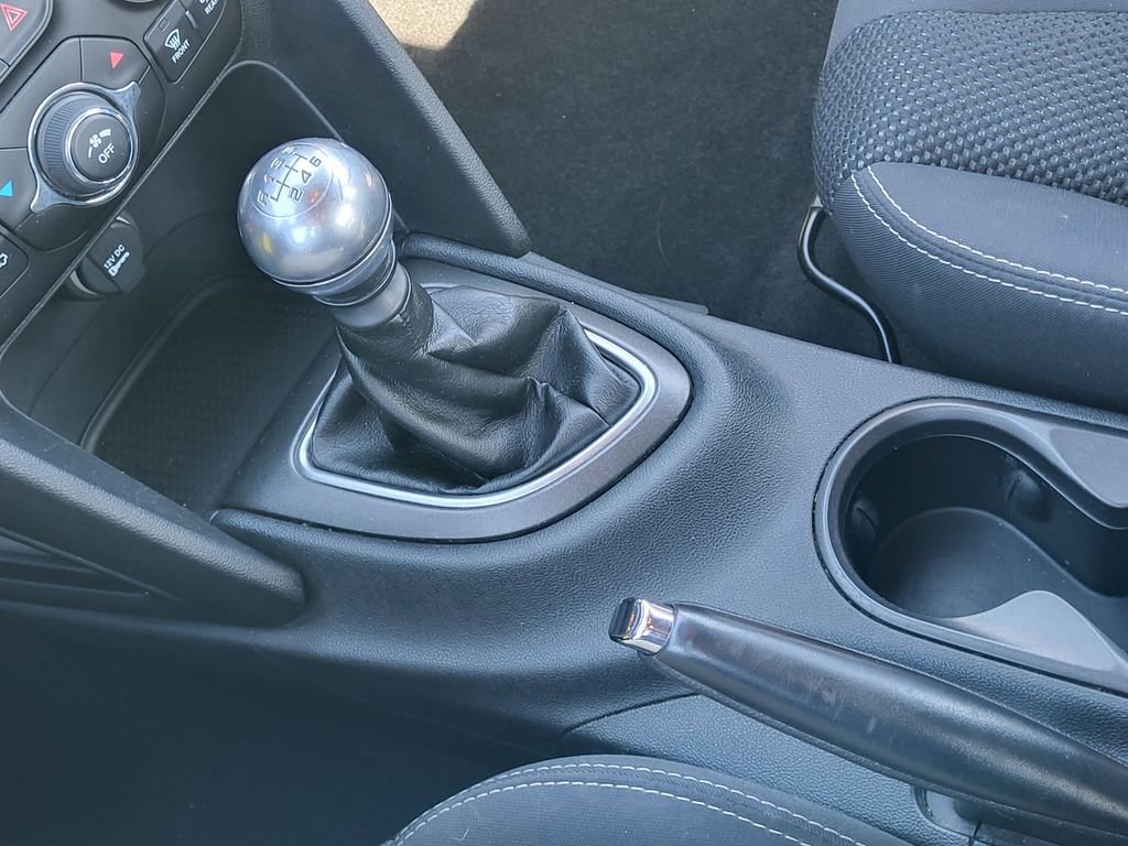 Used 2016 Dodge Dart SXT image 18