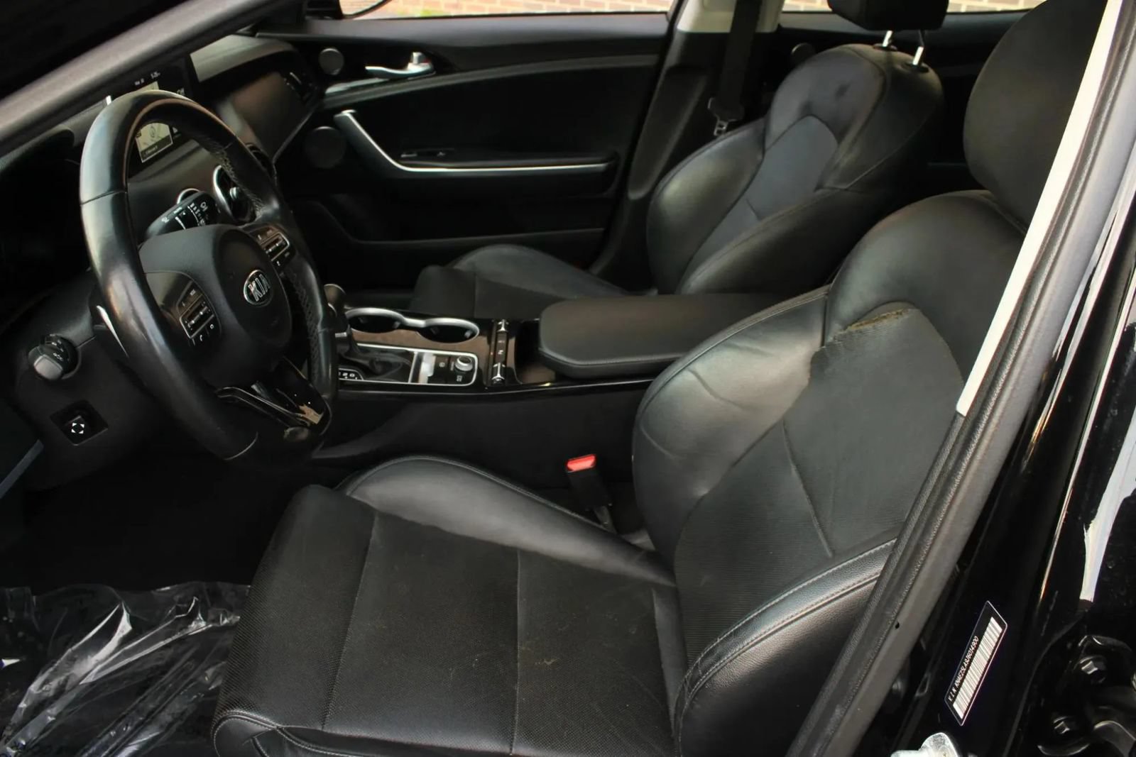 Used 2018 Kia Stinger Premium RWD image 13