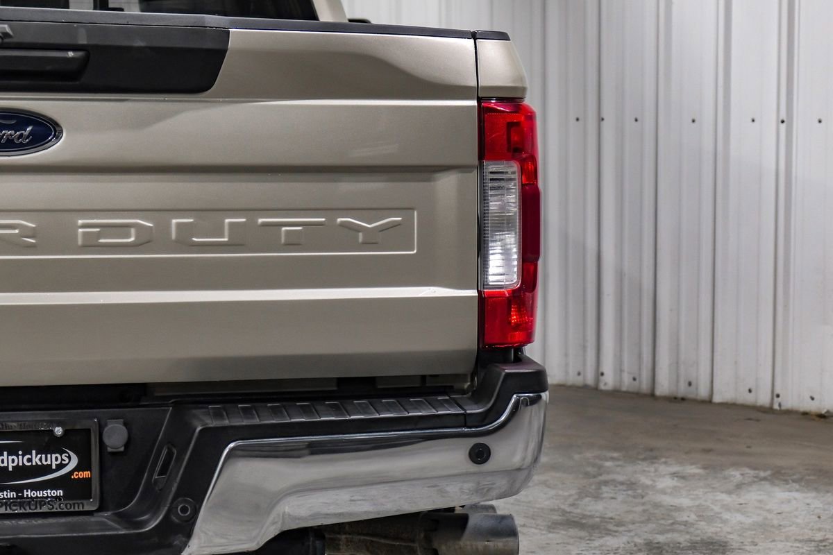 Used 2017 Ford F250 Lariat w/ Chrome Package image 51