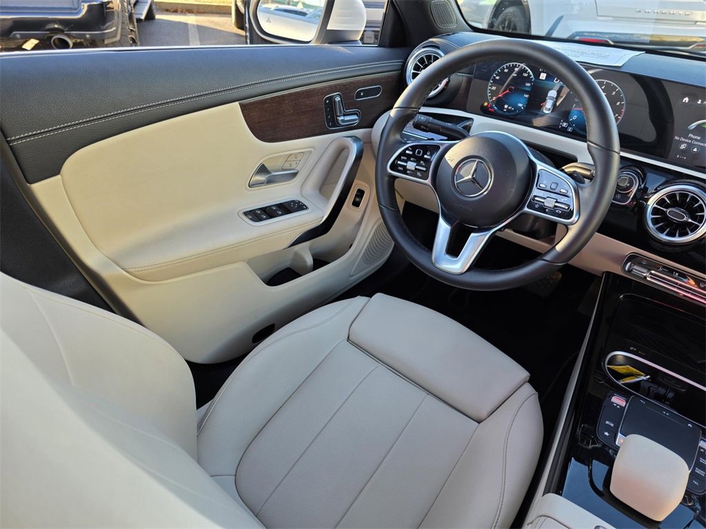 Certified 2023 Mercedes-Benz CLA 250 image 29