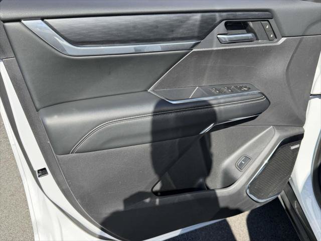 Used 2026 GMC Acadia Elevation FWD image 18