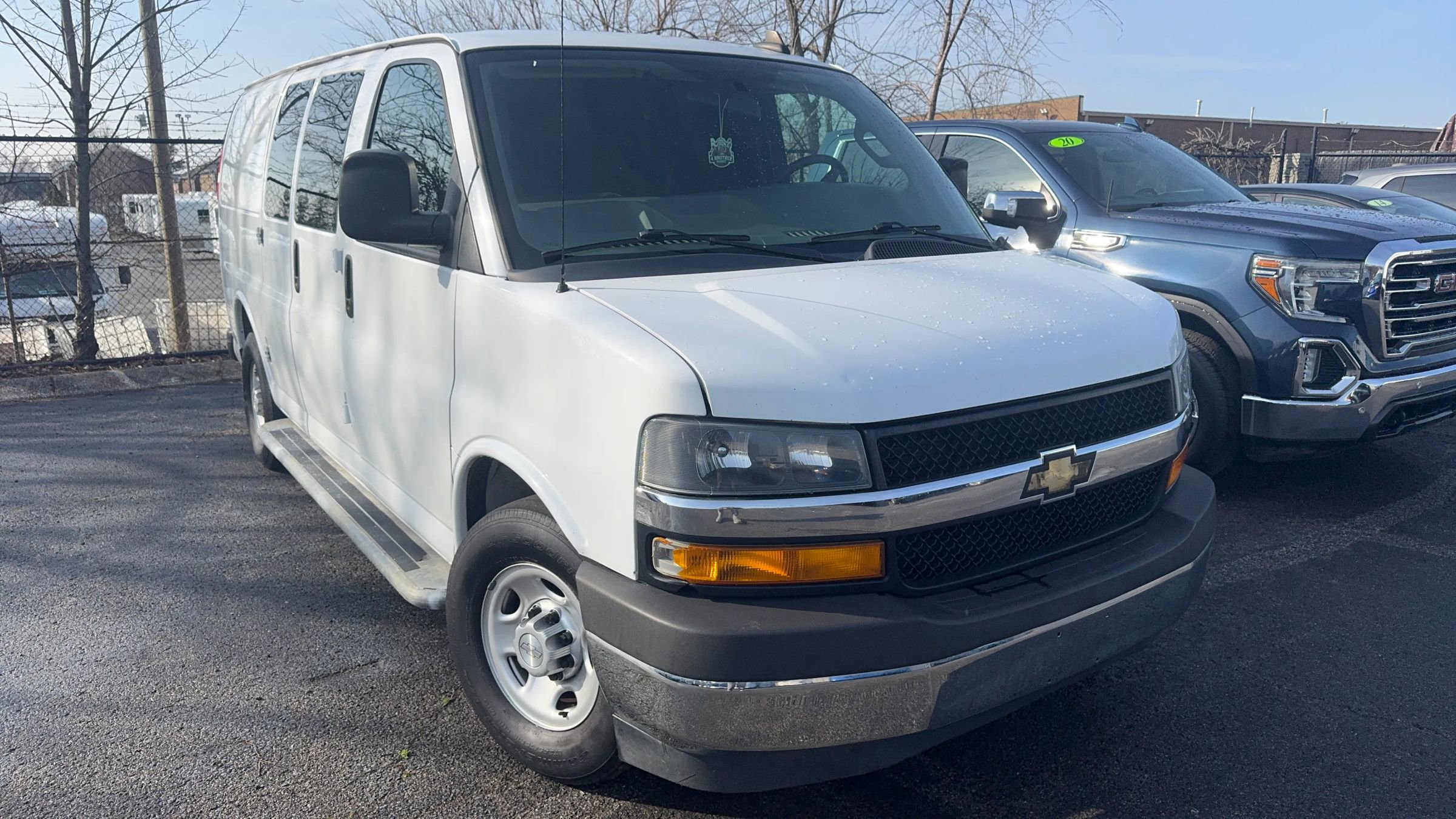 Used 2019 Chevrolet Express 2500 w/ Driver Convenience Package image 7