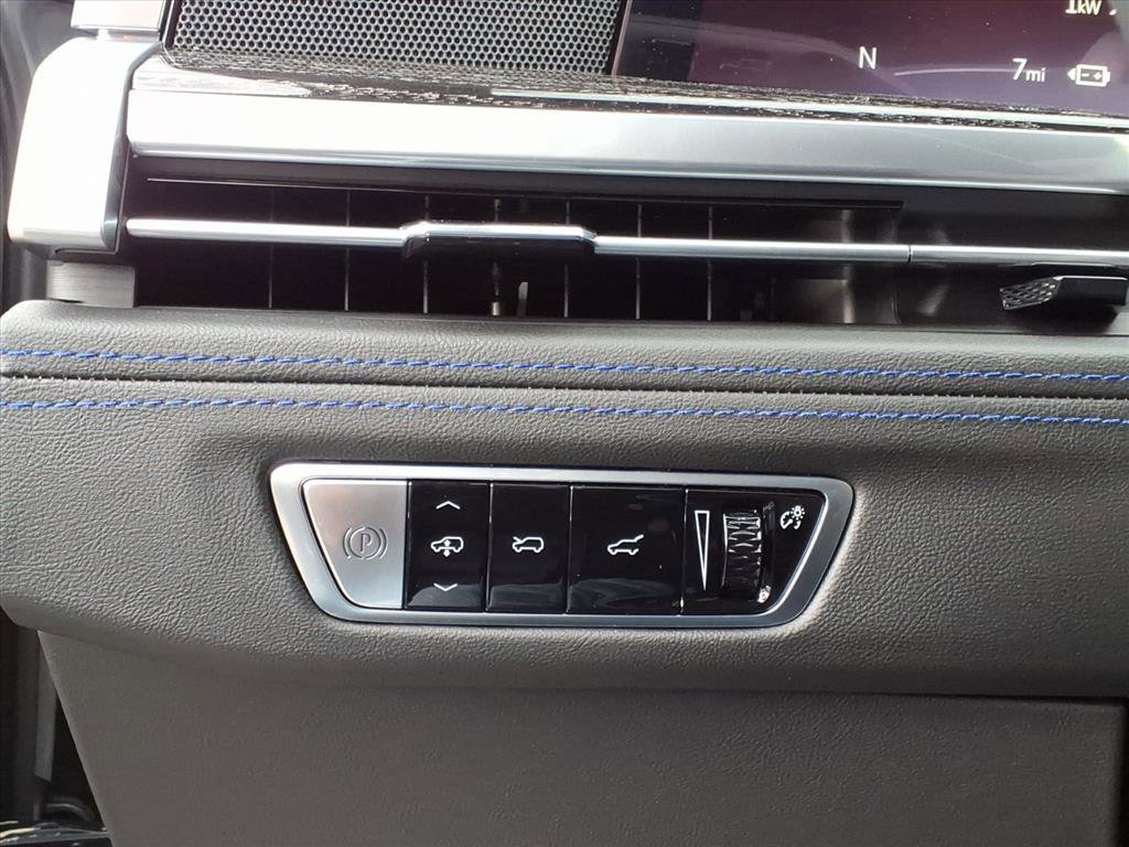 New 2026 Cadillac Escalade IQ Luxury 1 image 18