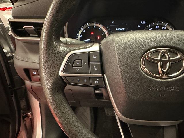 Used 2023 Toyota Highlander L AWD/4WD image 20