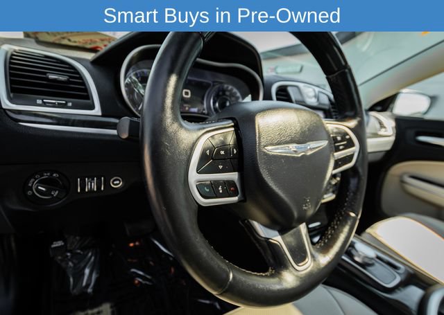 Used 2017 Chrysler 300 C w/ Light Group AWD/4WD image 23