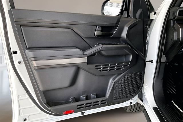 Used 2025 Toyota Tacoma SR5 image 17