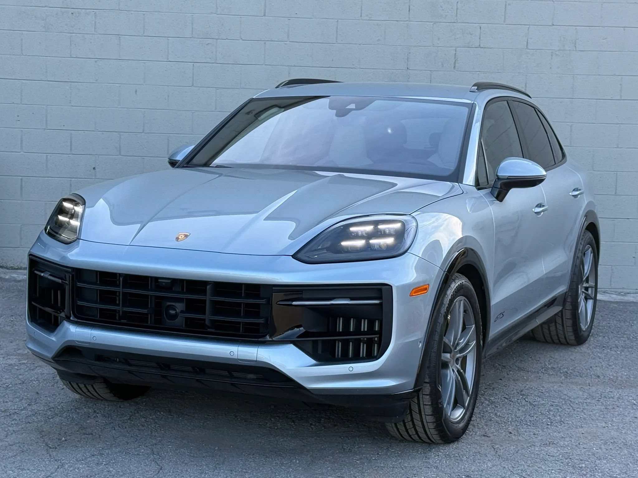 Used 2025 Porsche Cayenne GTS w/ Sport Chrono Package