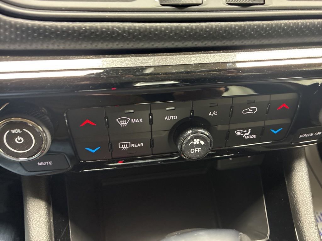 New 2026 Jeep Compass Limited image 12